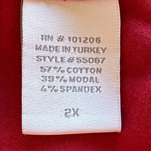 Soft Surroundings red round neckline 3/4-sleeve top, size 2X - Picture 6 of 7